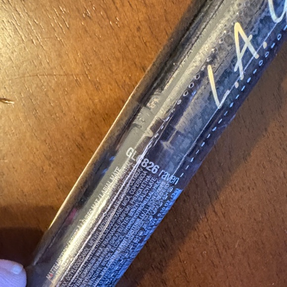 LA Girl Tinted Foundation & Lip Color Set — Warm Beige - Picture 7 of 10